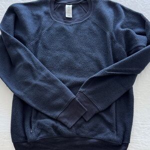 ALO Yoga Men's Dark Blue Crewneck Sweater